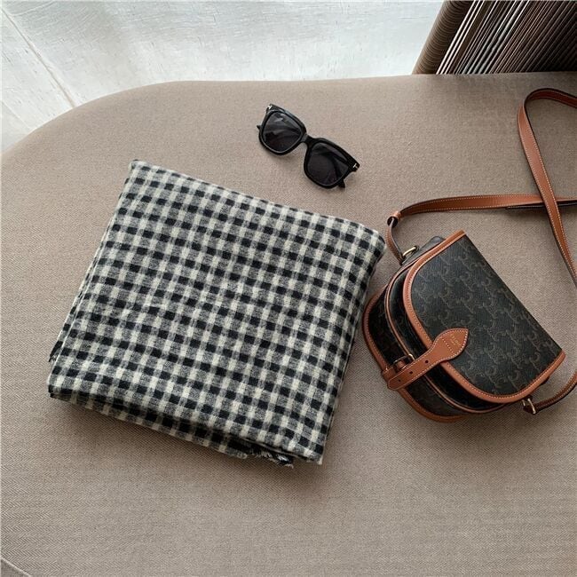 超人気 主役級 チェック柄のスカーフ<ins-5208>