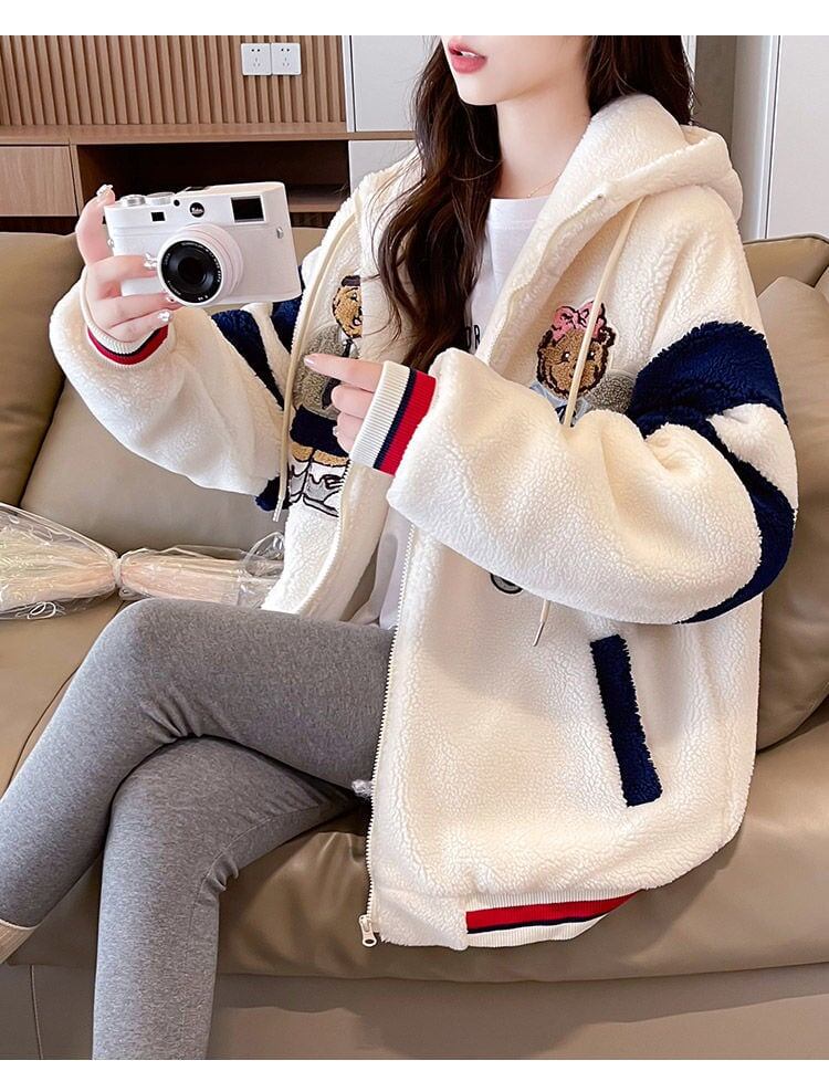 大活躍 全二色トップス 熊柄刺繍ロゴボアフルジップパーカー ＜U-4440＞