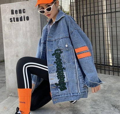 売り切れ必至 スマイリーフェイスの刺繍 個性派 コート<U-5381>