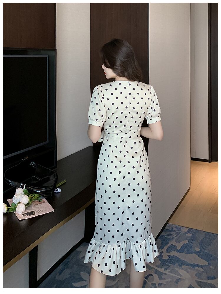 超人気 効果抜群 大人可愛い 柔らかくて優しい印象 2色 ワンピース<U-11974>
