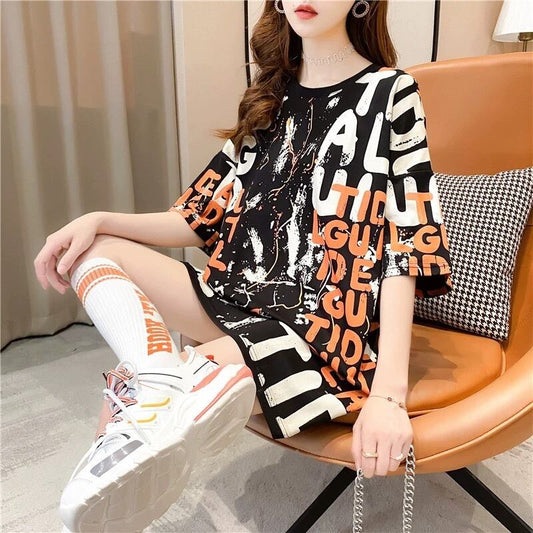 話題沸騰中 個性派 早い者勝ち ゆったり ロング丈 切り替え 2色半袖Tシャツ＜U-9068＞