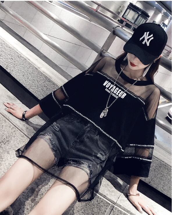 話題沸騰中 レイヤード風 アバンギャルド プリントTシャツ ゆったり半袖＜U-8102＞