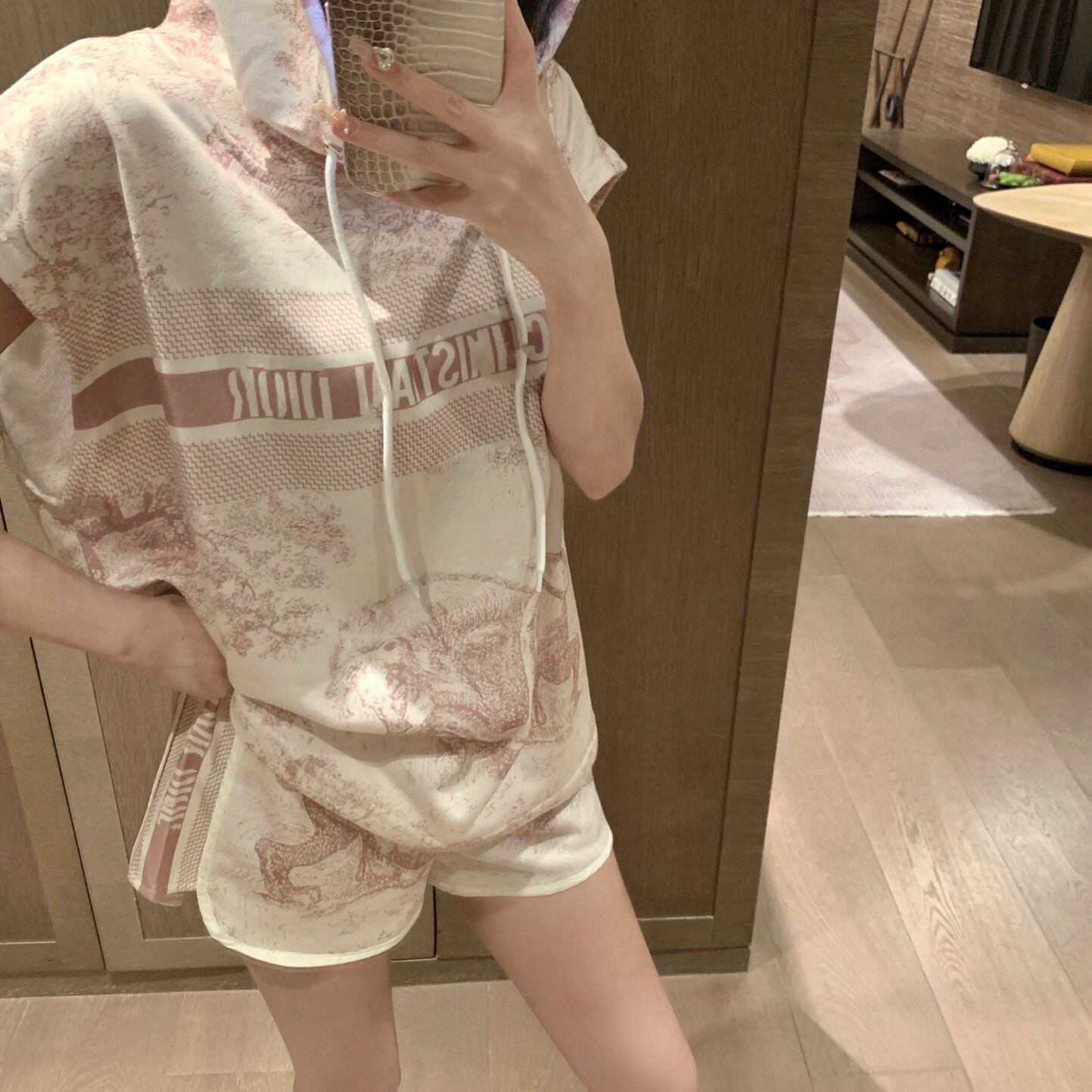 絶対流行 ファッション 早い者勝ち カジュアル 2色選択可 半袖Ｔシャツⅹパンツセット<U-8896>