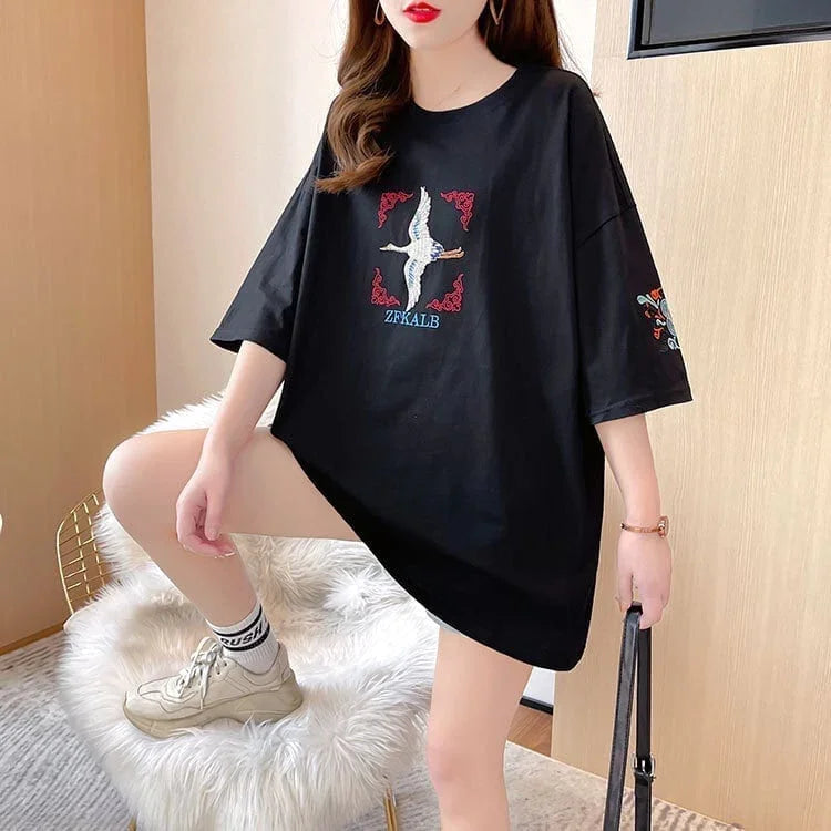 質感のいい 刺Tシャツ ラウンドネック 白 黒 ゆったり半袖＜U-3013＞