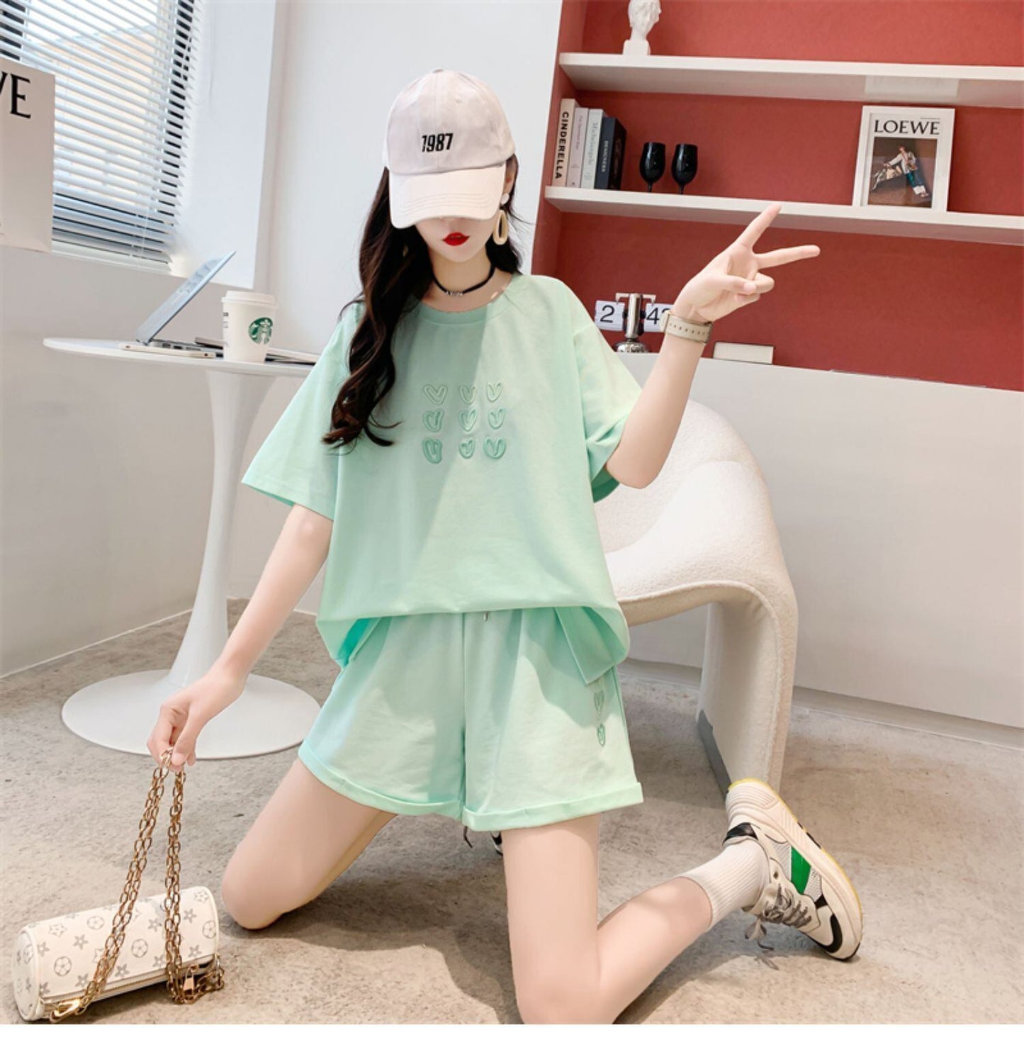 売り切れ必至 カジュアル 上質 ルーズ 半袖Ｔシャツⅹパンツセット全3色 <U-8234>