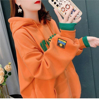 ルーズなレイジースタイルの刺繍入り薄手のフード付きトップ<U-5063>