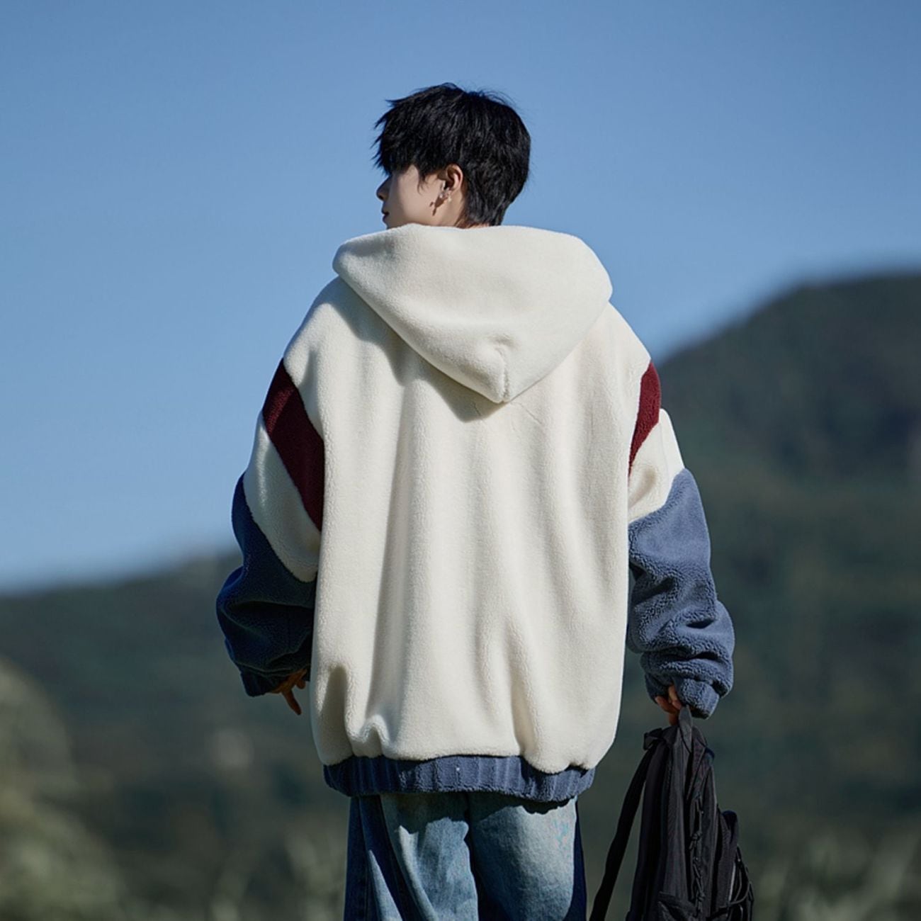 話題沸騰中 もこもこボア 3色展開 ジップアップパーカーU-12582