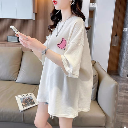 可愛いピンク月柄 Tシャツ 刺?入り 丸襟 半袖＜U-2832＞