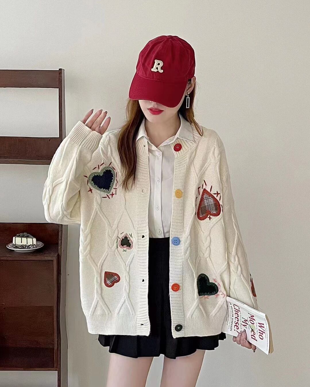 絶対欲しい 目を奪われる 流行新作 刺繍 2色選択 ニットトップス<U-9738>