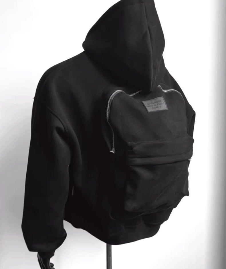 大注目 立体フェイクバックパックデザイン 2色展開 ユニセックス ジップパーカーU-12639
