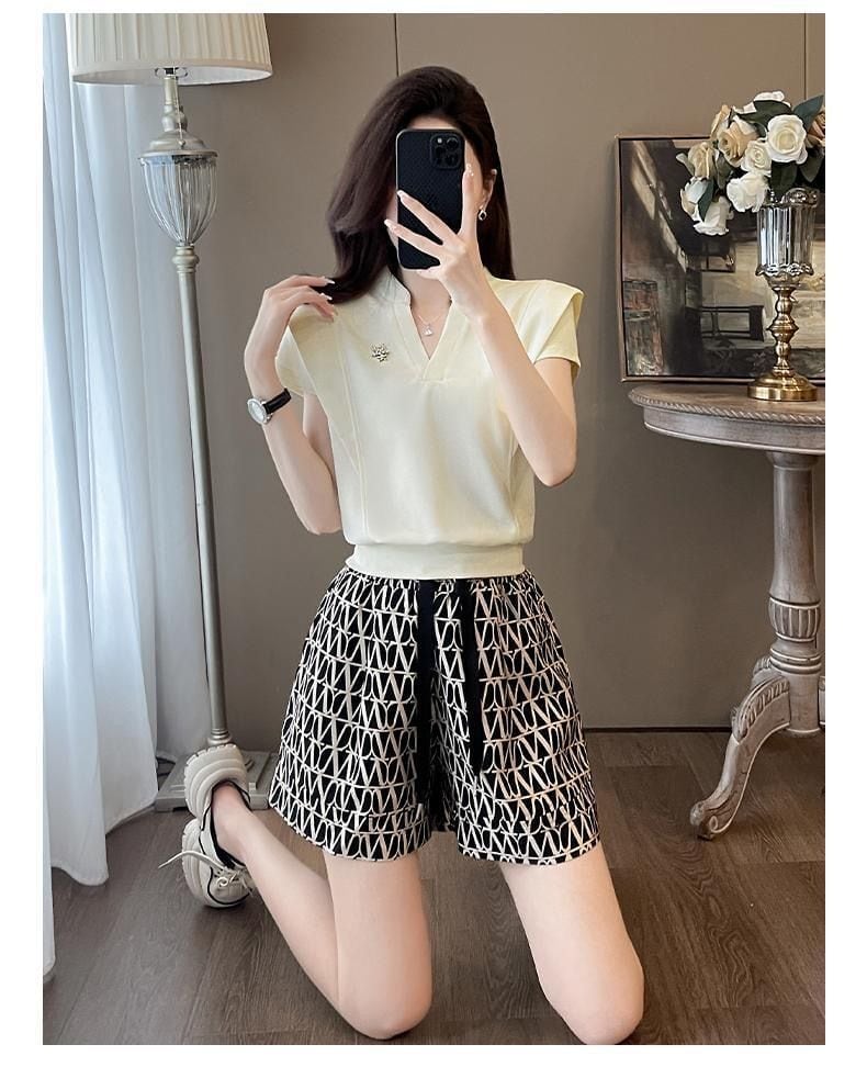 好感度UP ラウンドネック 上質 半袖Ｔシャツ ショートパンツ セットアップ <U-8709>