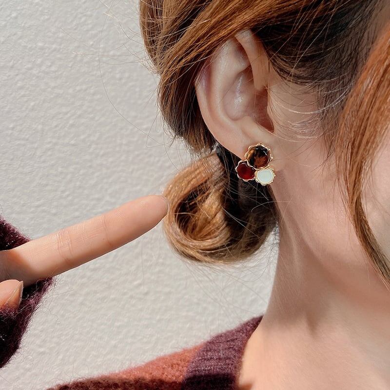 気質溢れる 女性力を高める 一目惚れ ピアス アクセサリー＜isf-2956＞