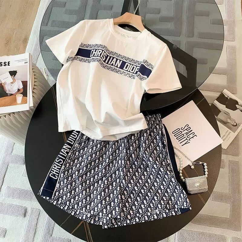 超人気 ファッション 上品 カジュアル 半袖Ｔシャツⅹパンツセット<U-8880>