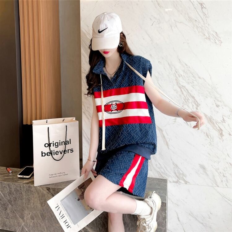【半額！期間限定！！】絶対流行 デニム 個性派 切り替え 半袖Ｔシャツⅹパンツセット<U-8468>