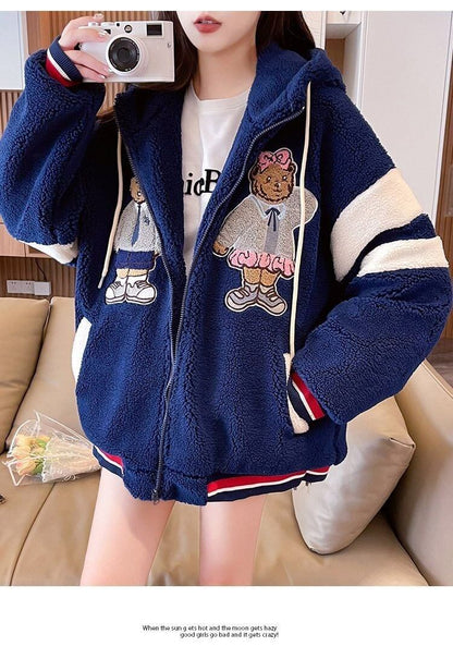 大活躍 全二色トップス 熊柄刺繍ロゴボアフルジップパーカー ＜U-4440＞