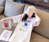 組み合わせやすい 白 プリントTシャツ  ロング アルファベット ＜isf-2843＞