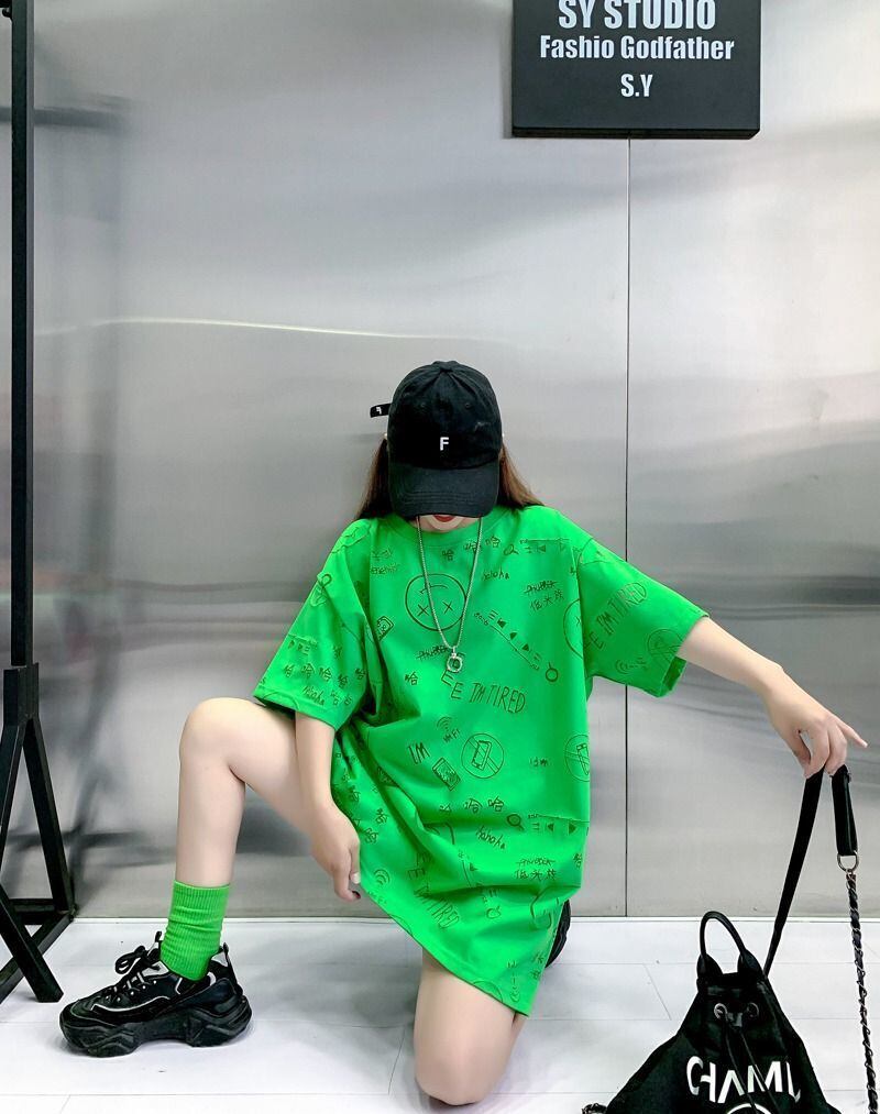 売り切れ必至 ゆったり ファッション感満々 ロング丈 3色半袖Tシャツ＜U-9086＞