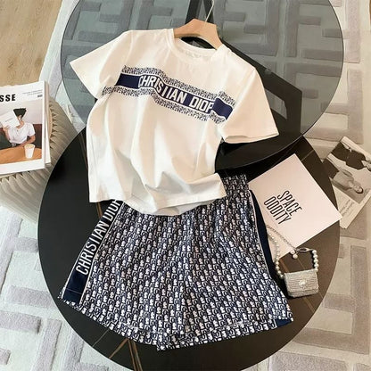 超人気 ファッション 上品 カジュアル 半袖Ｔシャツⅹパンツセット<U-8880>