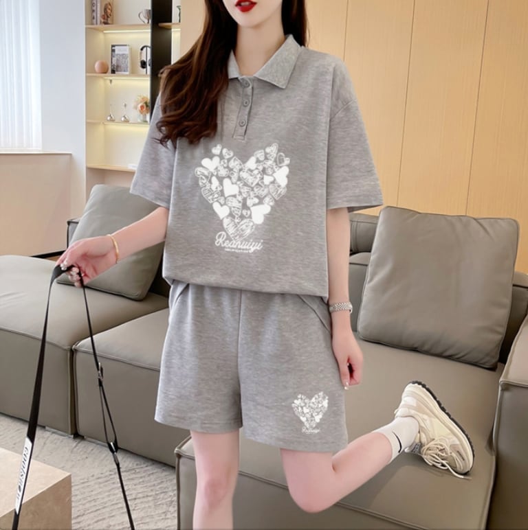 売り切れ必至 シンプル 清涼感たっぷり 半袖Tシャツ＋パンツ セットアップ＜U-8195＞