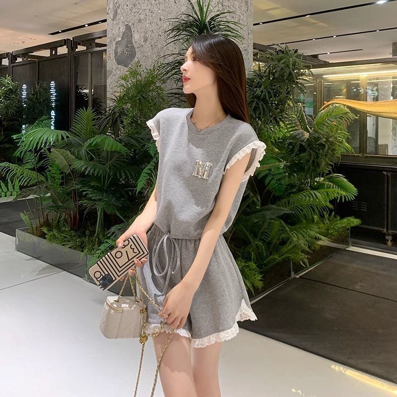 話題沸騰中 上質 おすすめ カジュアル 切り替え 半袖Ｔシャツ ショートパンツ セットアップ <U-11241>