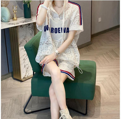 好感度UP カジュアル 上品 レース 透かし彫り 切り替え 半袖Tシャツ ショートパンツ セットアップ ＜U-8807＞