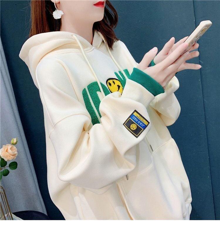 ルーズなレイジースタイルの刺繍入り薄手のフード付きトップ<U-5063>