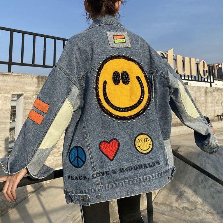 売り切れ必至 スマイリーフェイスの刺繍 個性派 コート<U-5381>