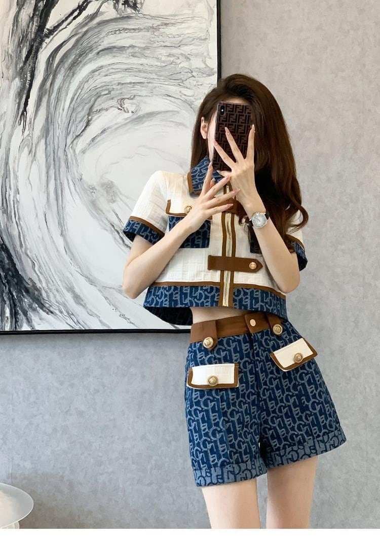 おすすめ おすすめ 話題沸騰中 上質 カジュアル 切り替え 半袖Ｔシャツ ショートパンツ セットアップ <U-11169>