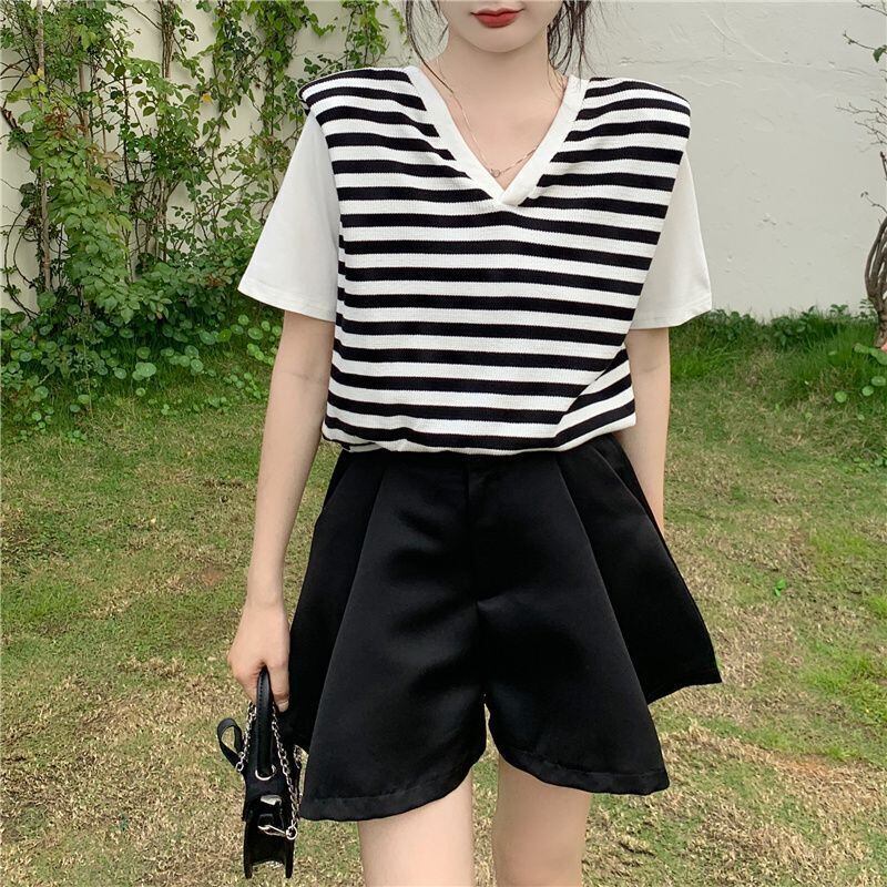上質 レイヤード風 好感度UP ストライプ柄 リボン ニット 全2色 半袖Tシャツ＜ U-9211＞