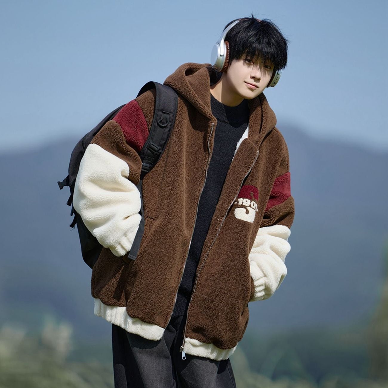 話題沸騰中 もこもこボア 3色展開 ジップアップパーカーU-12582