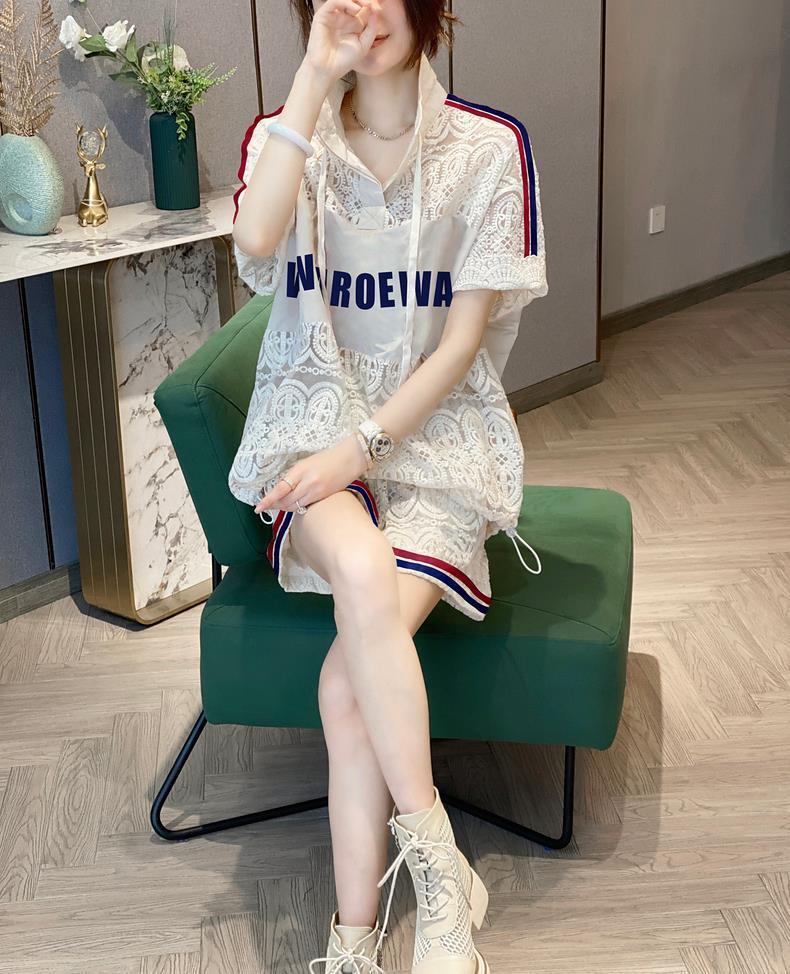 好感度UP カジュアル 上品 レース 透かし彫り 切り替え 半袖Tシャツ ショートパンツ セットアップ ＜U-8807＞